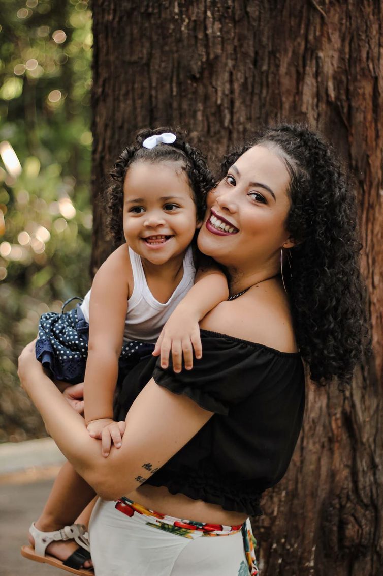 Sāo Paulo (SP) - Renata Wenceslau Monteiro posa para foto com sua filha Alice Catarina Wenceslau Ramos.
Mulheres que lutam para serem mães: como está o processo de reprodução assistida no SUS.
Foto: Divulgação