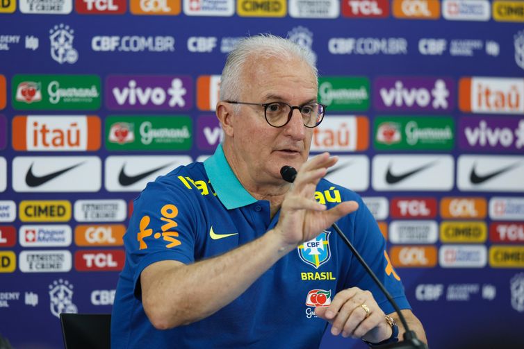 Dorival Júnior - técnico da seleção brasileira, em 13/11/2024